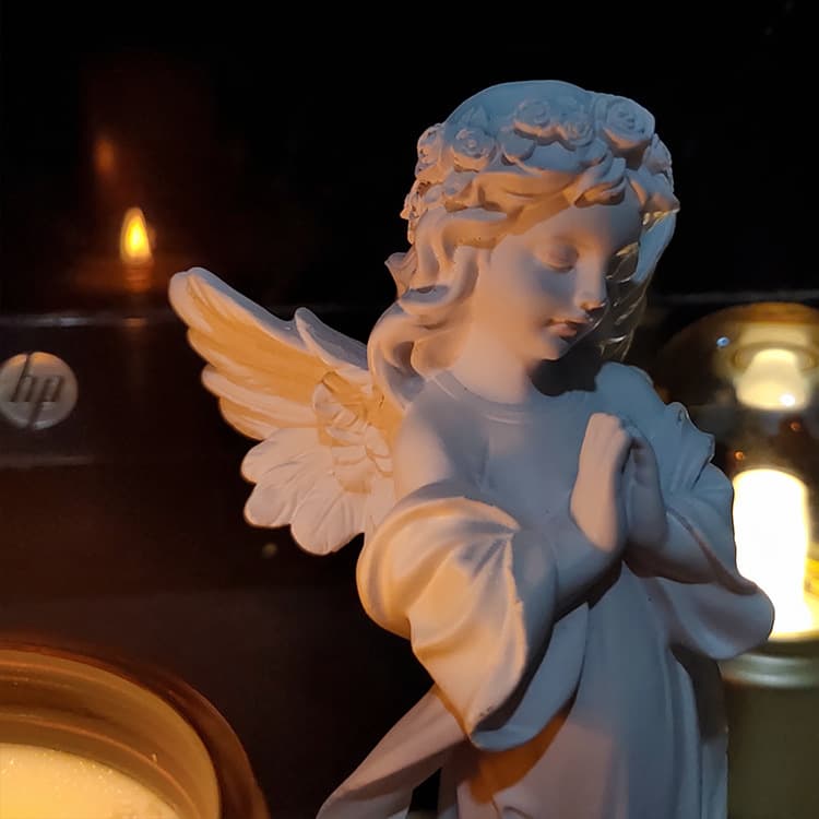 Small Angel Girl Figurine with Tray, Resin Plaster Statue for Desktop Living Room Entryway Home Decoration Ornament Hand-Painted