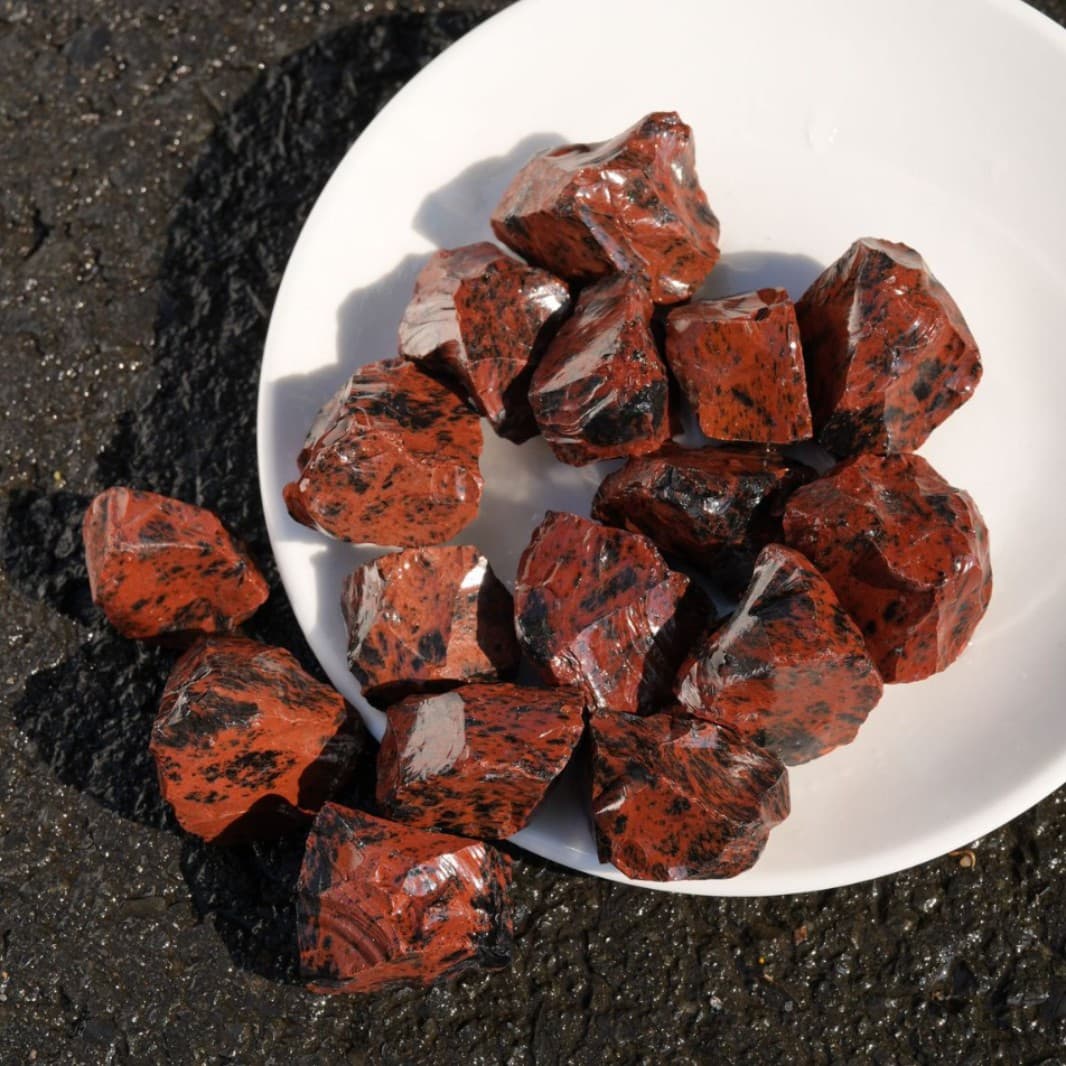 Natural Raw Red Obsidian Crystal Raw Stone Aromatherapy Diffuser Stone Mineral Specimen Raw Ore