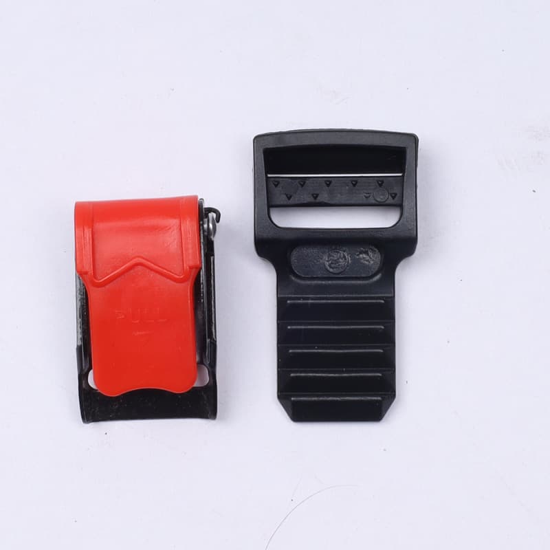 Motorcycle electric helmet buckle, chin strap, five-section buckle, plug, universal accessories.