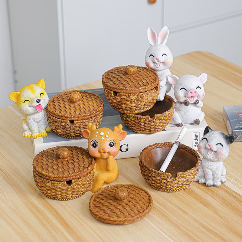 Cross-border Trade Rabbit Dog Animal Ashtray Home Decor Trendy Cartoon Resin Ashtray Creative with Lid