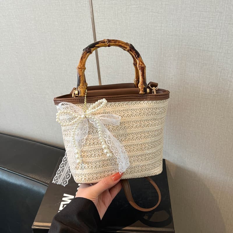 Straw Beach Woven Handbag for Women, Versatile Commuter Bag with Premium Texture, New Spring Crossbody Bag for Outings and Vacations