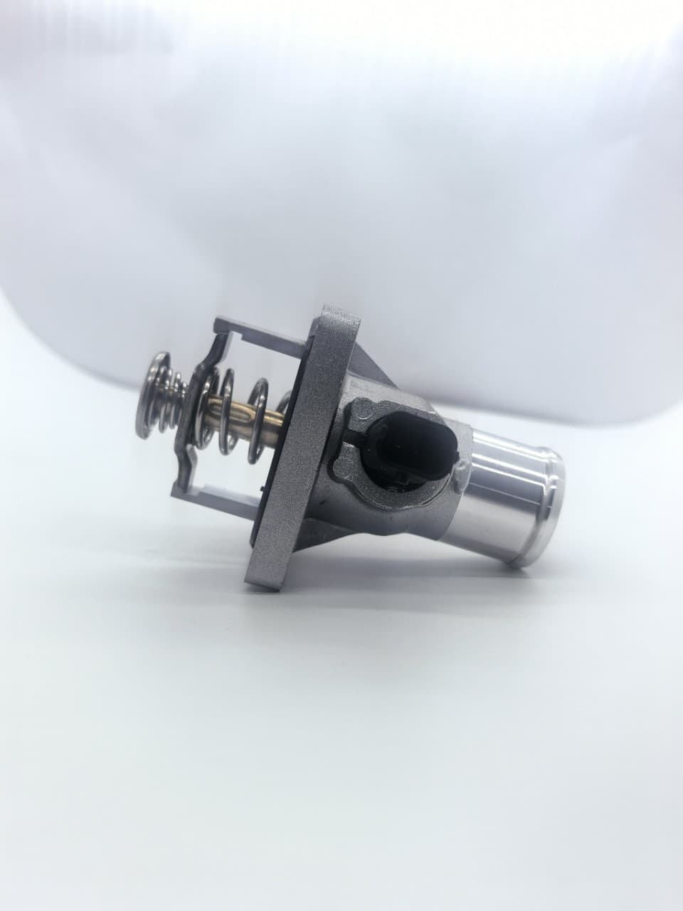 96984104 55578419 55597008 High-performance thermostat suitable for Chevrolet Cruze and Opel