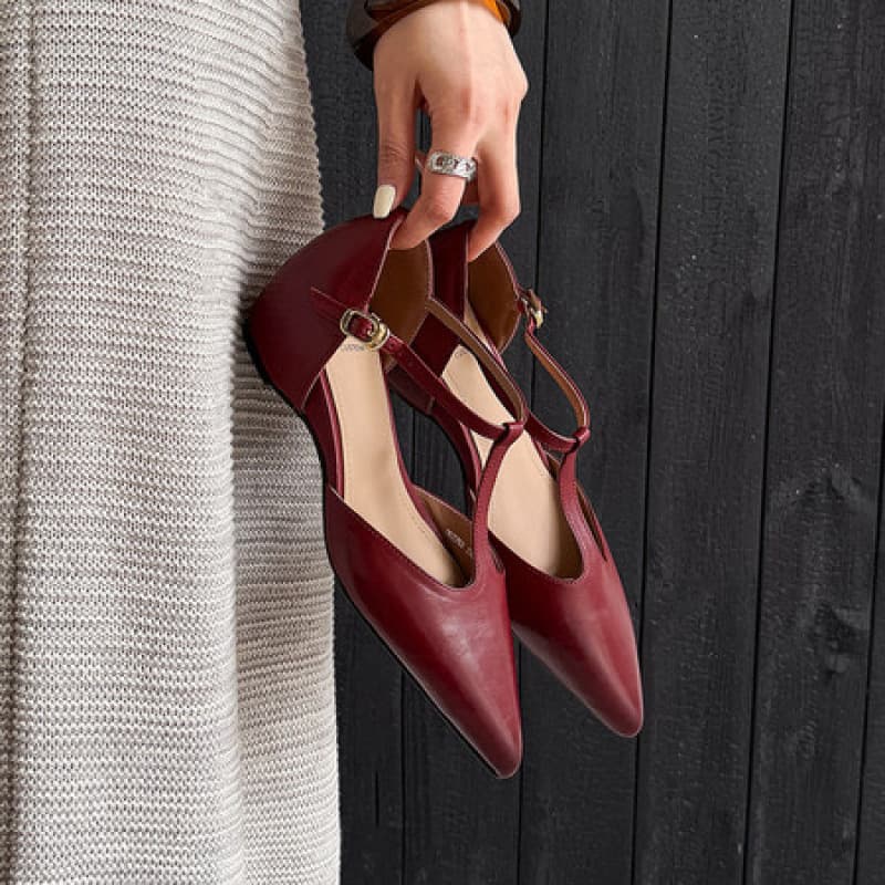 French Pointed Toe Hollow Single Shoes Women's Buckle Strap Sandals 2026 Summer New Red Vintage Mary Jane Sandals Women's Shoes