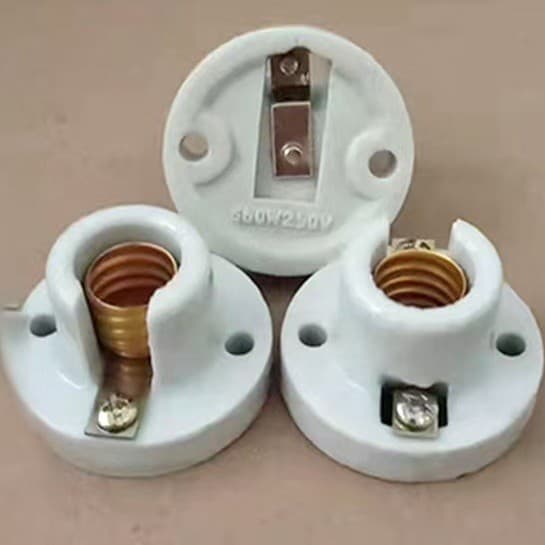 Source factory E10, E12, E14 open-type ceramic lamp holder socket, high-temperature resistant ceramic lamp holder wholesale