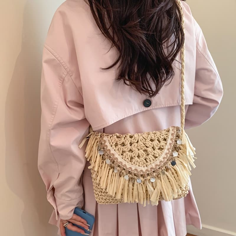 Ethnic Style Woven Tassel Small Bag for Women 2026 New Fashion Underarm Straw Bag Summer Vacation Style Crossbody Bag