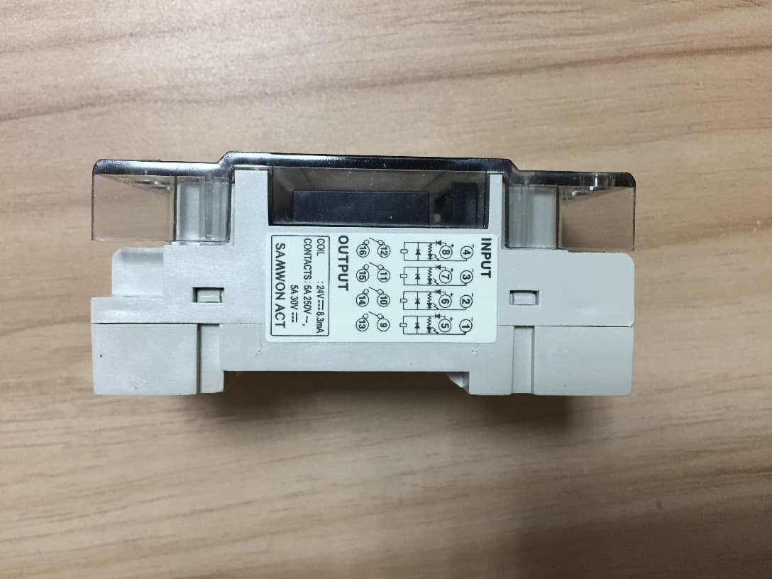 Brand new, genuine Korean Samwon S4T-E3-202V relay module