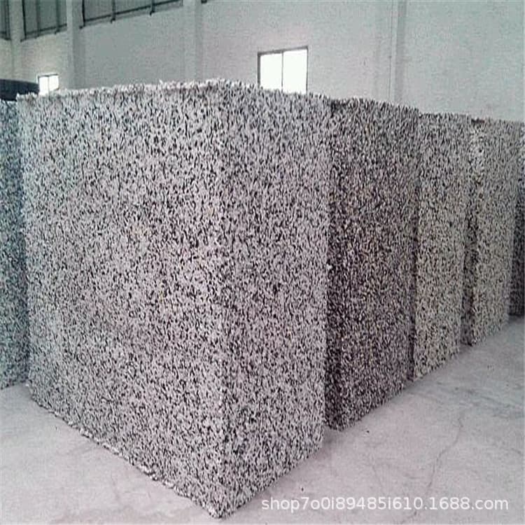 High-density flame-retardant recycled sponge cushion filling material for furniture and car seats, custom-made in bulk.