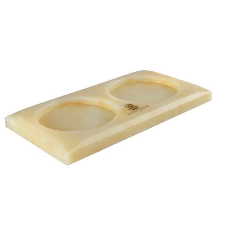 Hotel room storage box, bathroom consumables, toothbrush and dental kit tray, tea bag, remote control, tissue box, water dispenser stand