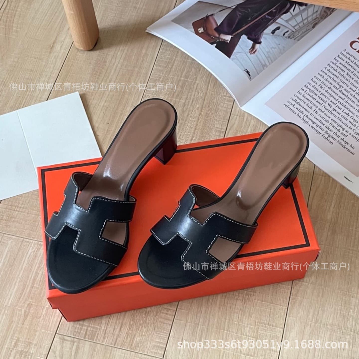 High Quality 2026 Summer New H Brand High Heel Sandals for Women, Fashionable and Versatile Chunky Heel One-Strap Slippers