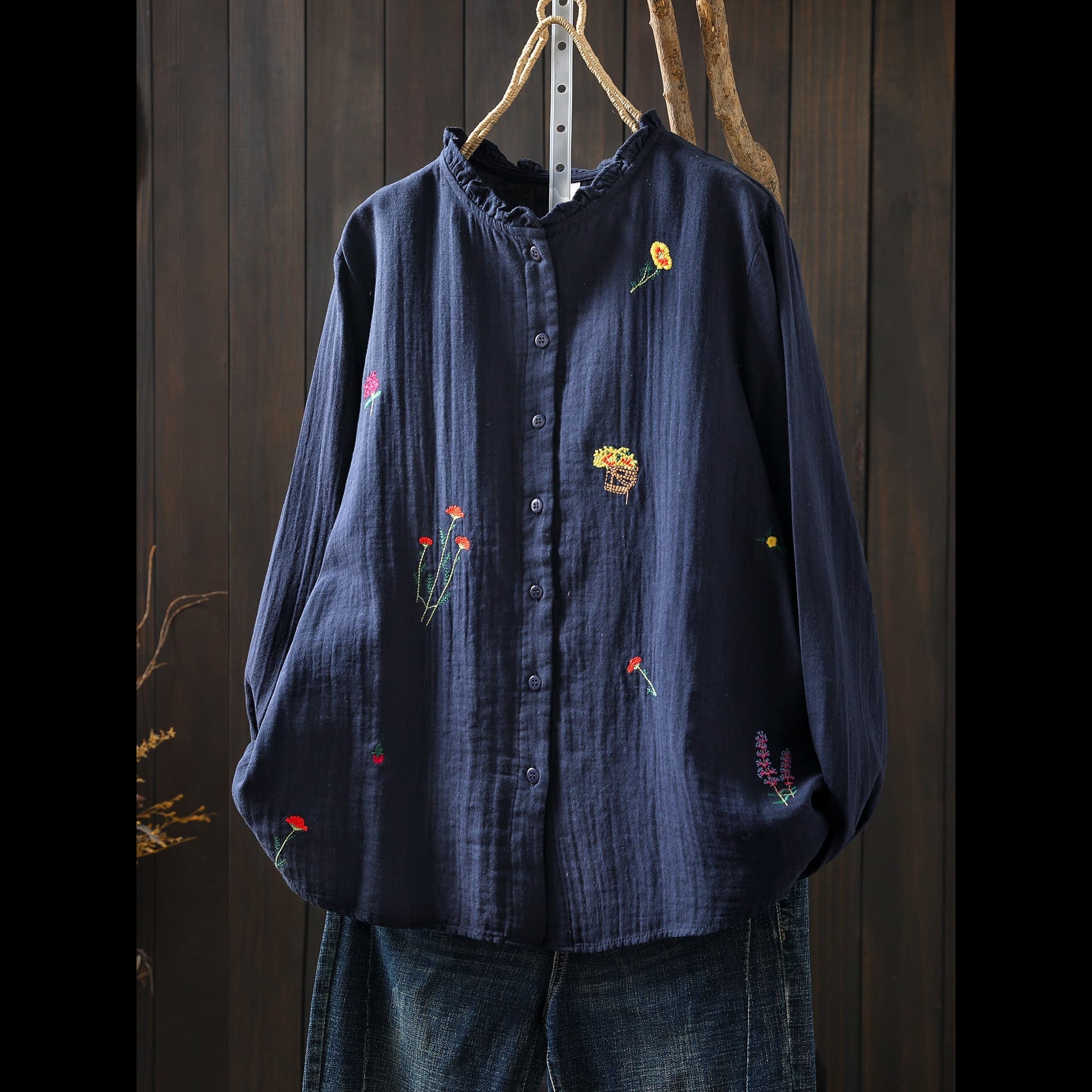 Forest-style, artistic embroidered ruffled collar women's long-sleeved shirt, soft, skin-friendly, breathable, loose-fitting cotton linen embroidered cotton yarn top
