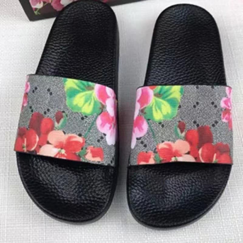 25 Long-Term Supply of Cross-Border Foreign Trade Goods, Men's and Women's Adult Sandals, Women's Casual Slippers for Adults