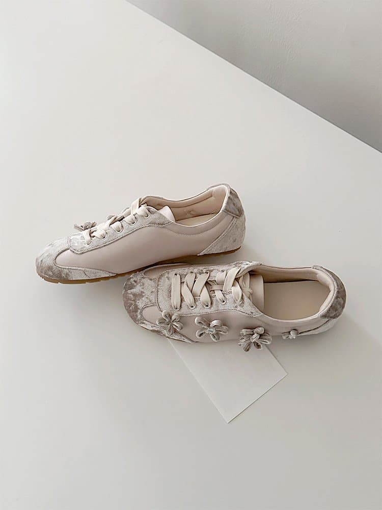 Soft Leather Version ~ French Velvet Gentle Floral Sweet Moral Training Shoes for Women, Deep Mouth Lace-Up Round Toe Flat Agam Shoes