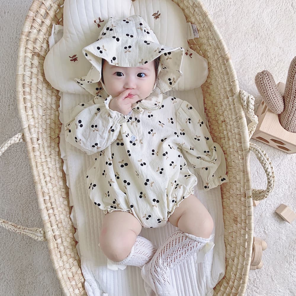 0-2 years old infants and young children one-piece spring and autumn clothing 1 baby girl printed doll collar crawler clothing going out jumpsuit with hat