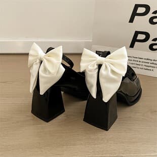 26 Wedding Dress Matching Black Satin Bow Everyday Dress with Double-Layer Satin Ribbon Bow