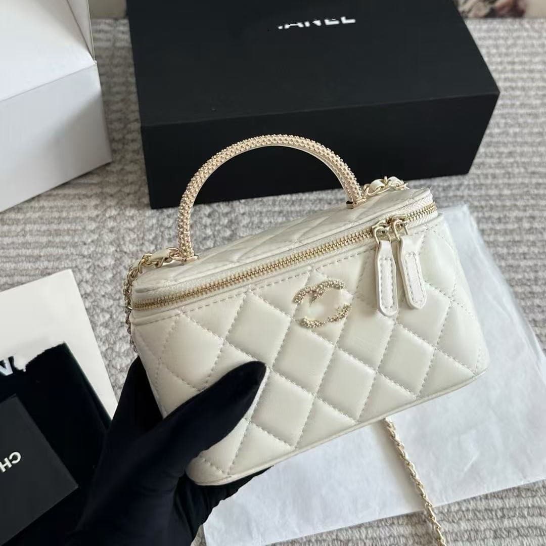 2025 New Style Small Fragrant Style Diamond Chain Bag Women’s Fashion Versatile Shoulder Crossbody Bag High-end Small Square Bag