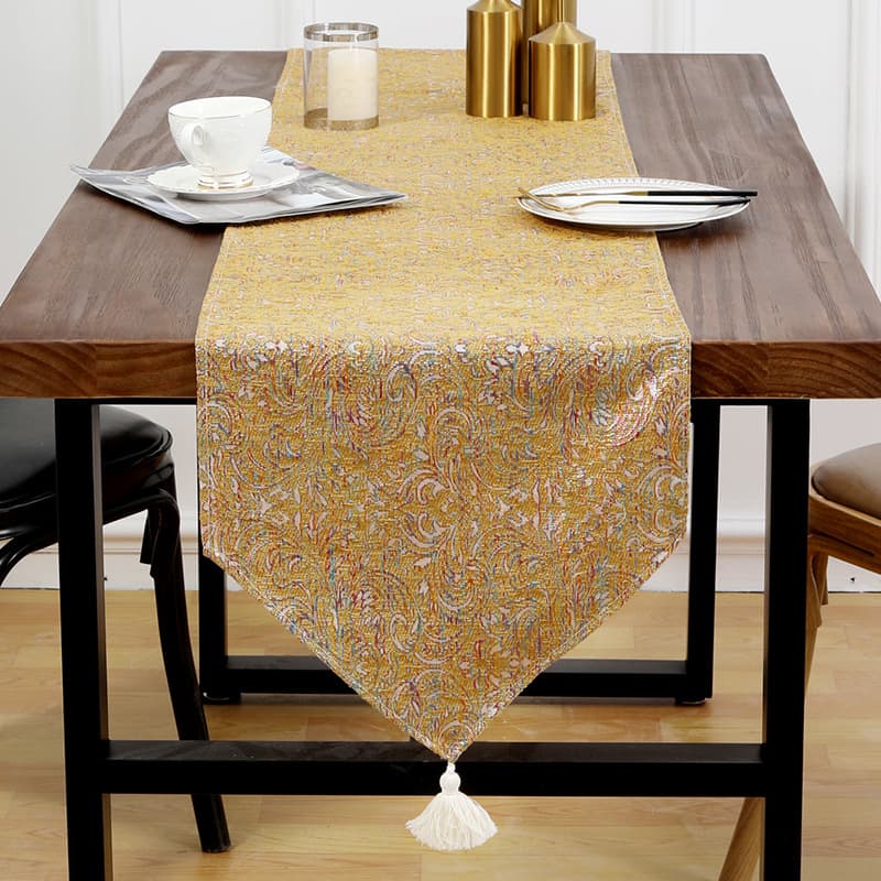 Cross-border Special Supply Light Luxury Yarn-Dyed Gold Silk Jacquard Table Runner Zen Coffee Table Runner with Fringe Wedding Hotel Decorative Table Mat