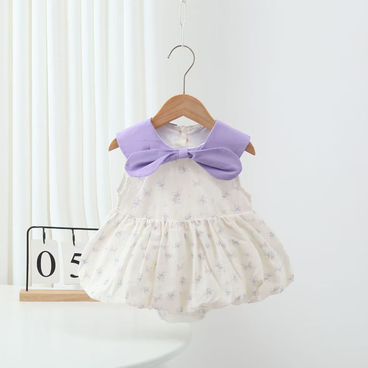 Baby summer new sleeveless one-piece dress for baby girl floral cute princess doll collar bag fart flower bud skirt