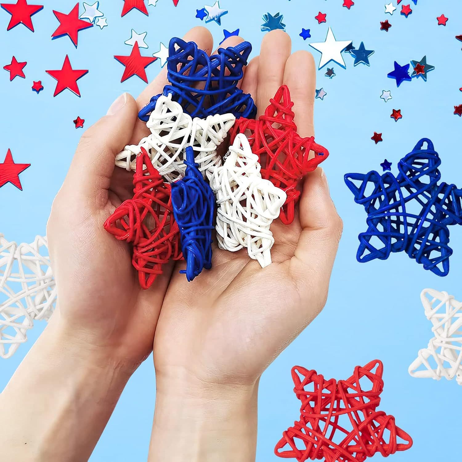6cm rattan Christmas star, suitable for shopping malls, hotels, kindergartens, and other Christmas decorations. Wholesale supply available.