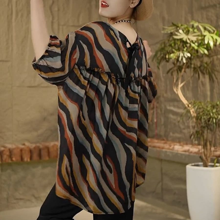 Lazy anti-cover-up shirt, summer design, niche top, T-shirt, loose slimming top, fashionable age-reducing T-shirt for women