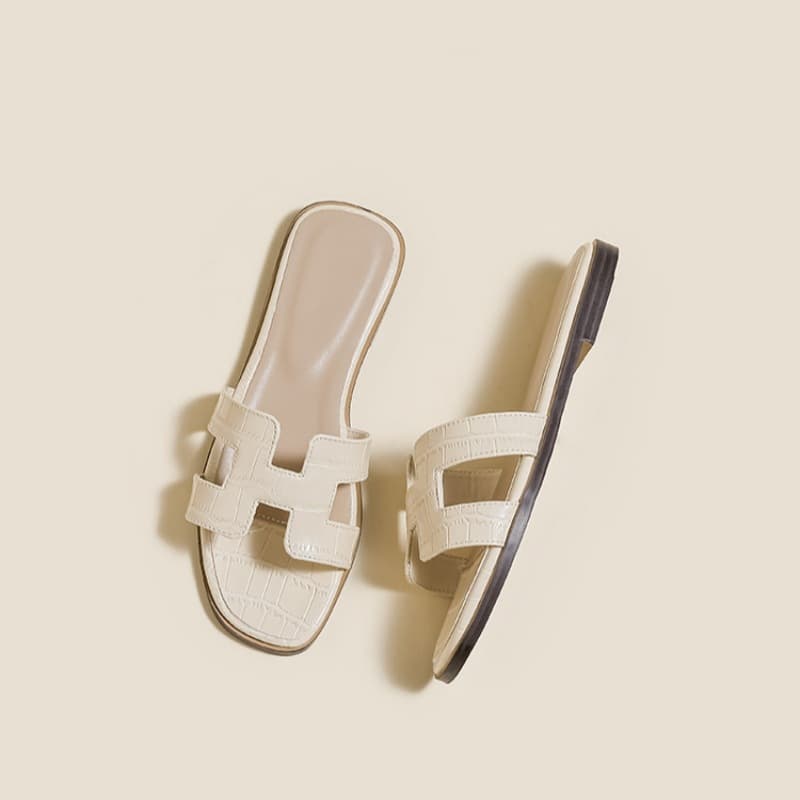Sheepskin version ~ 2026 new summer sandals, summer fashion beach flat one word ins trendy white slippers for women to wear outside
