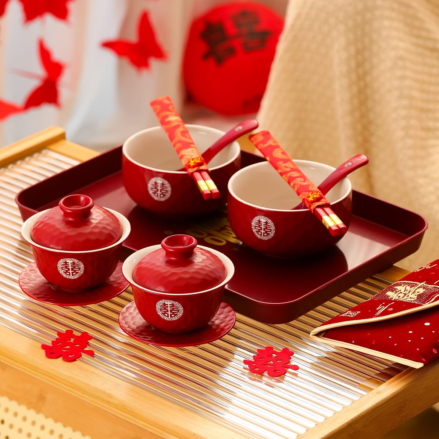 Wedding tea set, a pair of red chopsticks and bowls, a special tea set for newlyweds' address change, and a complete dowry collection.