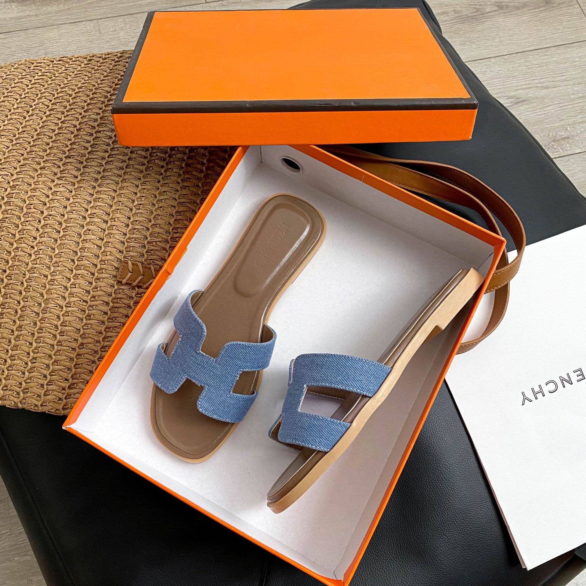Flat Sandals for Women 2026 New Spring Summer Casual Large Size One-Strap Beach Slippers Cross-Border Export Sandals