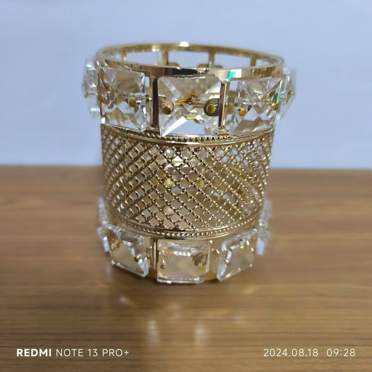 Nordic Check Manufacturer Wholesale Iron Art Makeup Storage Holder Crystal Round Minimalist