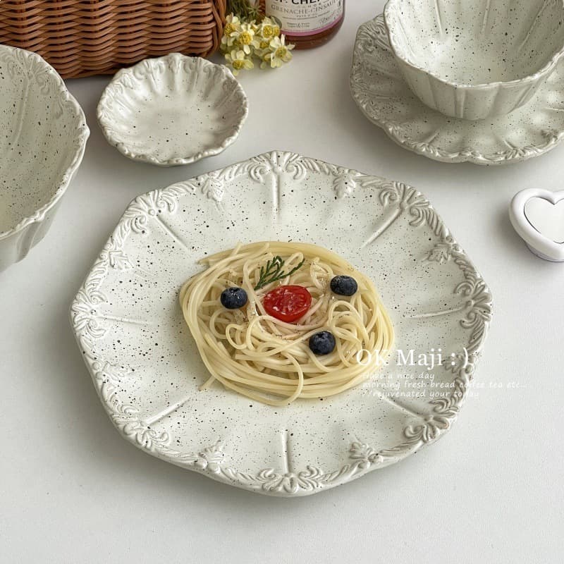 Especially beautiful high-end plates, exquisite household bowls and plates set, French retro tableware, ceramic dishes, pasta plates