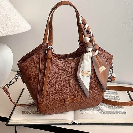 Cross-border Bag 2025 New Style Fashion Versatile Contrast Color Shoulder Crossbody Bag Premium Niche Handheld Bucket Bag