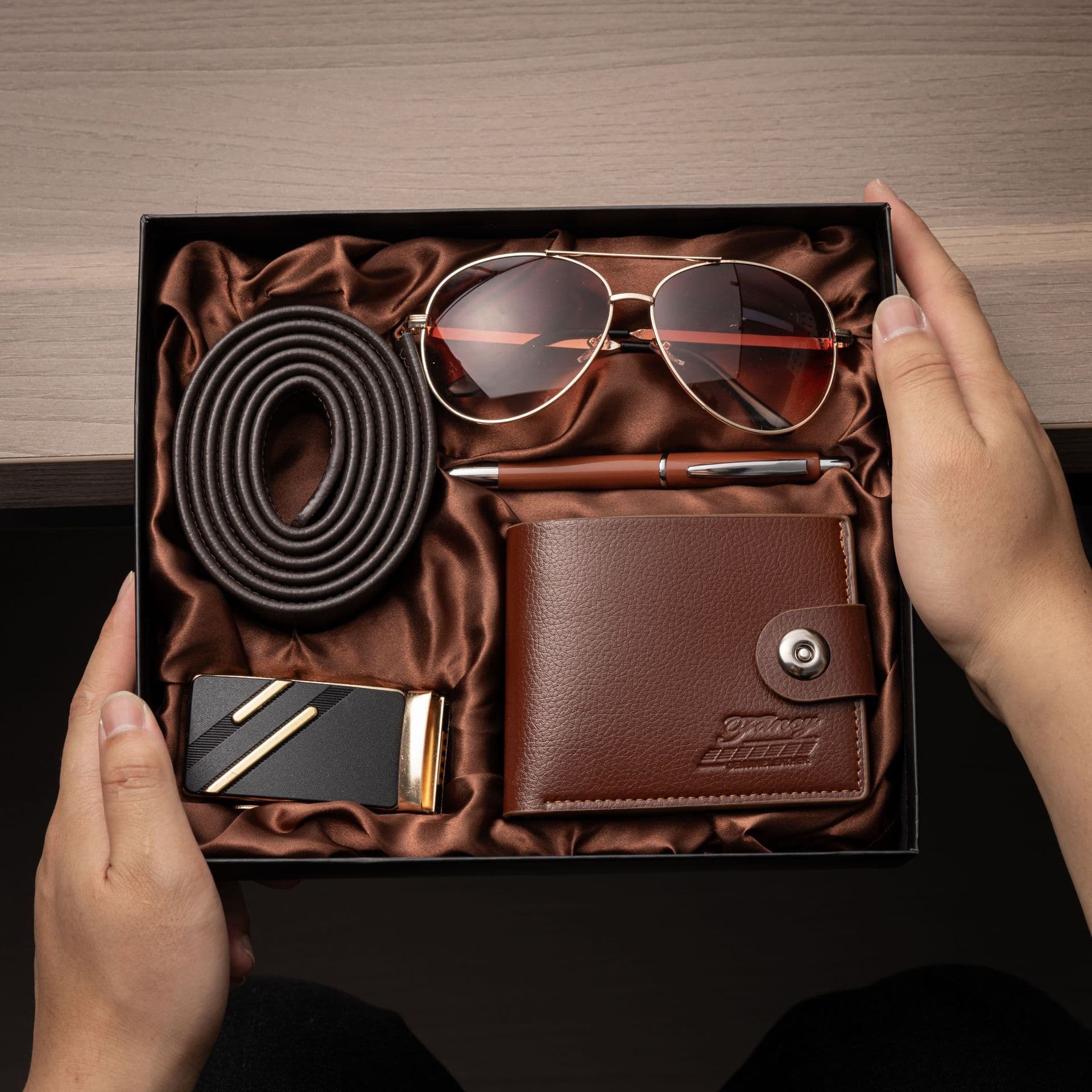 Cross-border Hot-Selling Business Gift Set Men's Wallet Belt Sunglasses Pen Gift Box for Dad Men Valentine's Day