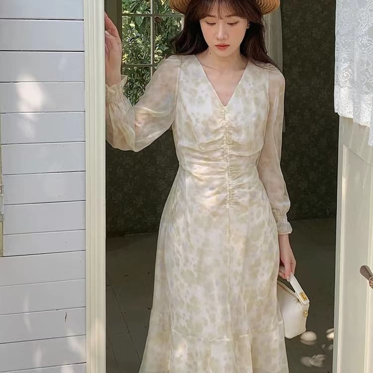 Tulle bubble long-sleeved floral V-neck dress for women, autumn gentle style tea break slim long fishtail skirt