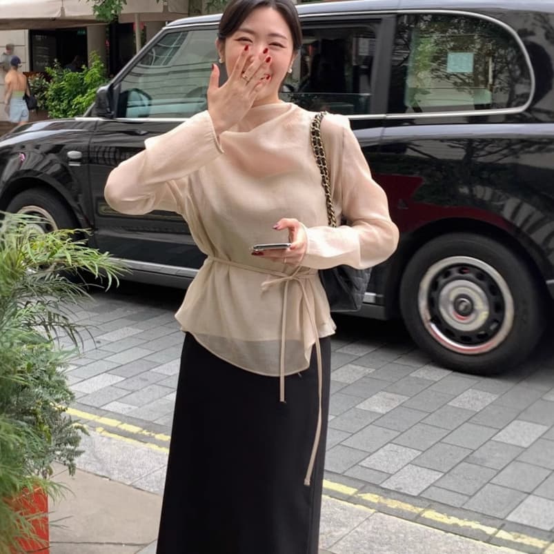Spring French-Style Half Turtleneck Back Button Design Tie-Waist Slimming Long-Sleeve Blouse + Camisole Two-Piece Set