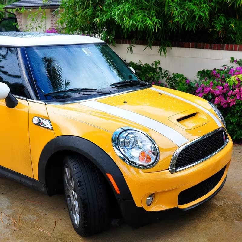 Suitable for Mini Cooper front and rear stripe stickers modified body pull-up decorative film black and white red