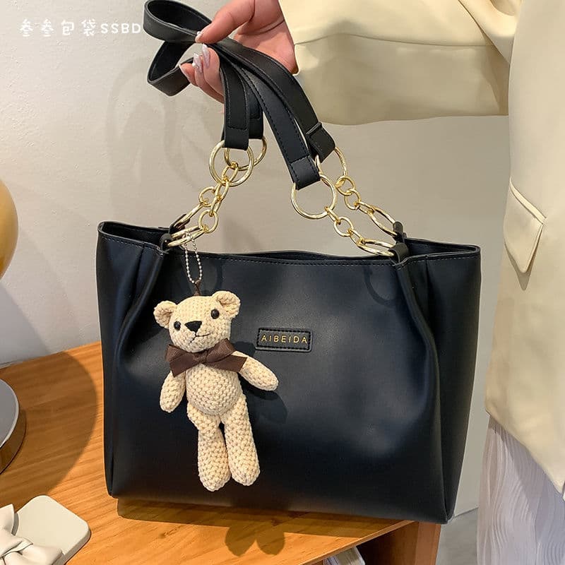 College Student Tote Bag for Women, New Trendy Shoulder Bag, Large Capacity, Fashionable and Versatile Commuter Bag