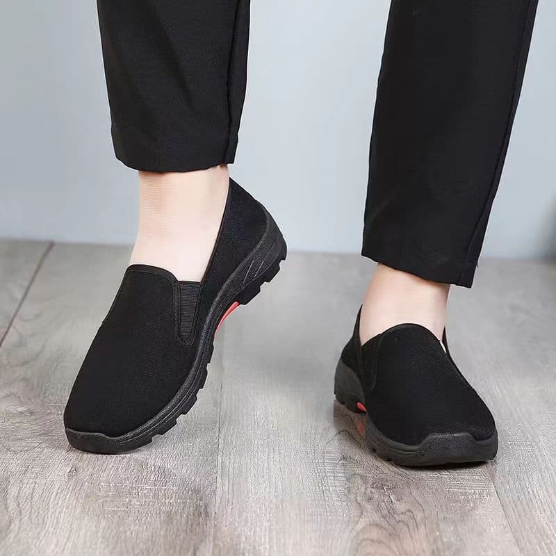 Old Beijing Cloth Shoes Men's Loafers Summer Comfortable Breathable Non-Slip Work Shoes Men's Slip-On Black Cloth Shoes