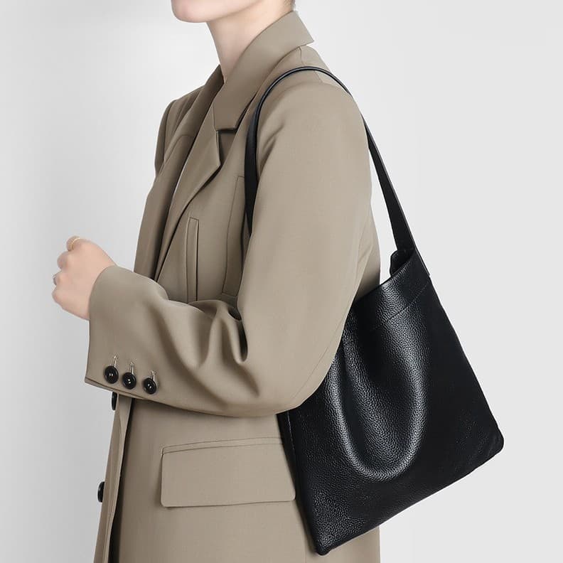 Women's Bag 2025 New Cross-border Large Capacity Minimalist Versatile Shoulder Crossbody Bag, This Year's Popular Hot-Selling Bucket Bag