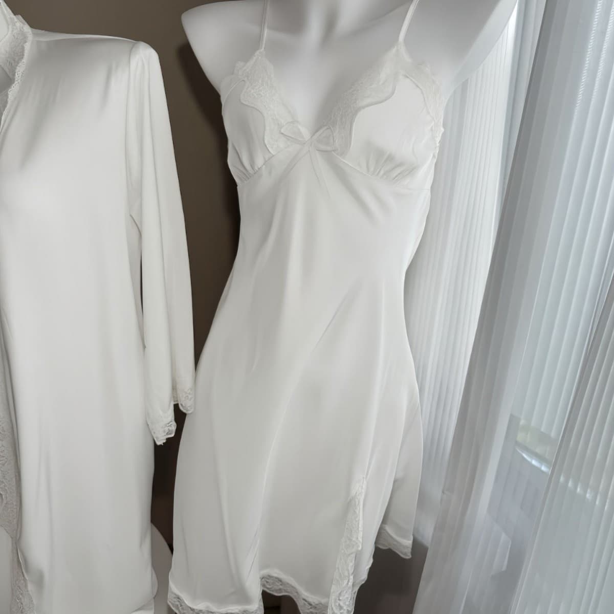 French Pure Desire Imitation Silk Satin Lace Trim Camisole Ice Silk Pajamas Women's Loungewear Nightgown Ice Silk Skin-Friendly