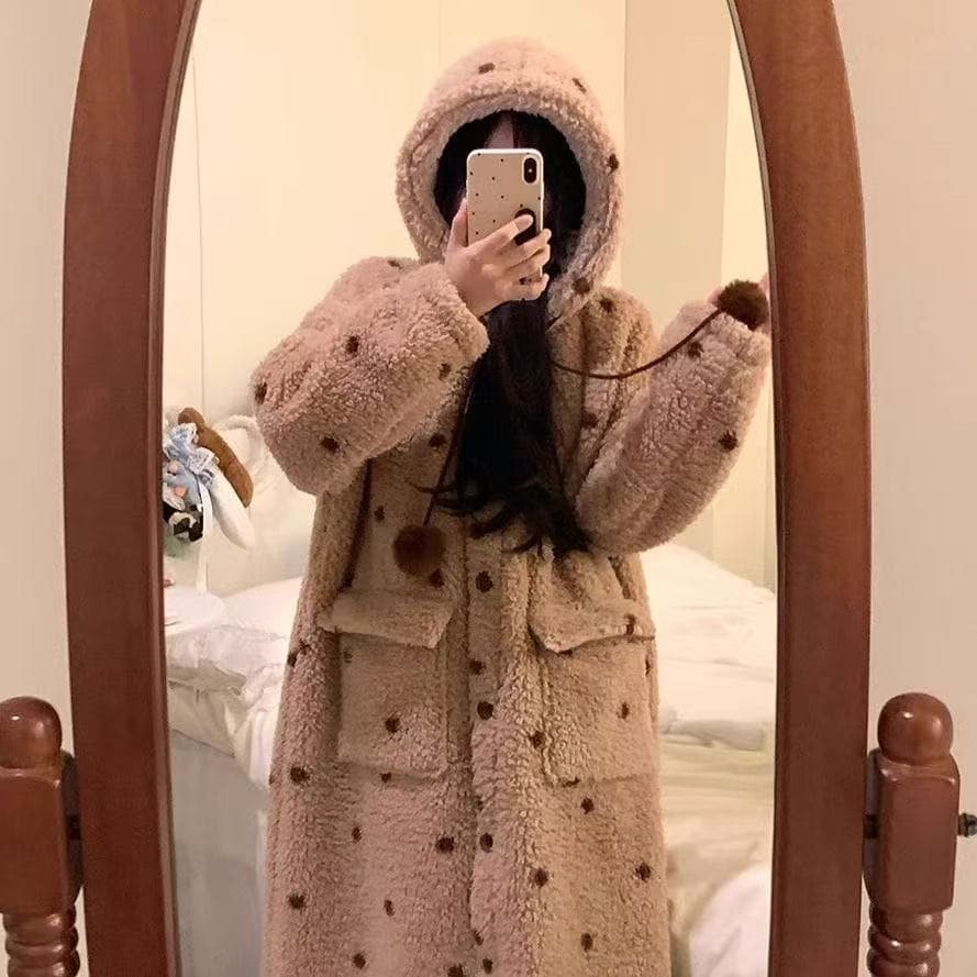 Winter Vintage Polka Dot Cute Hooded Robe for Women, Thickened and Fleece-Lined, 2025 New Coral Fleece