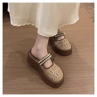 Vintage flat slip-on single shoes for women, 2026 new, clog half slippers, ladies' hollow pearl ballet flats
