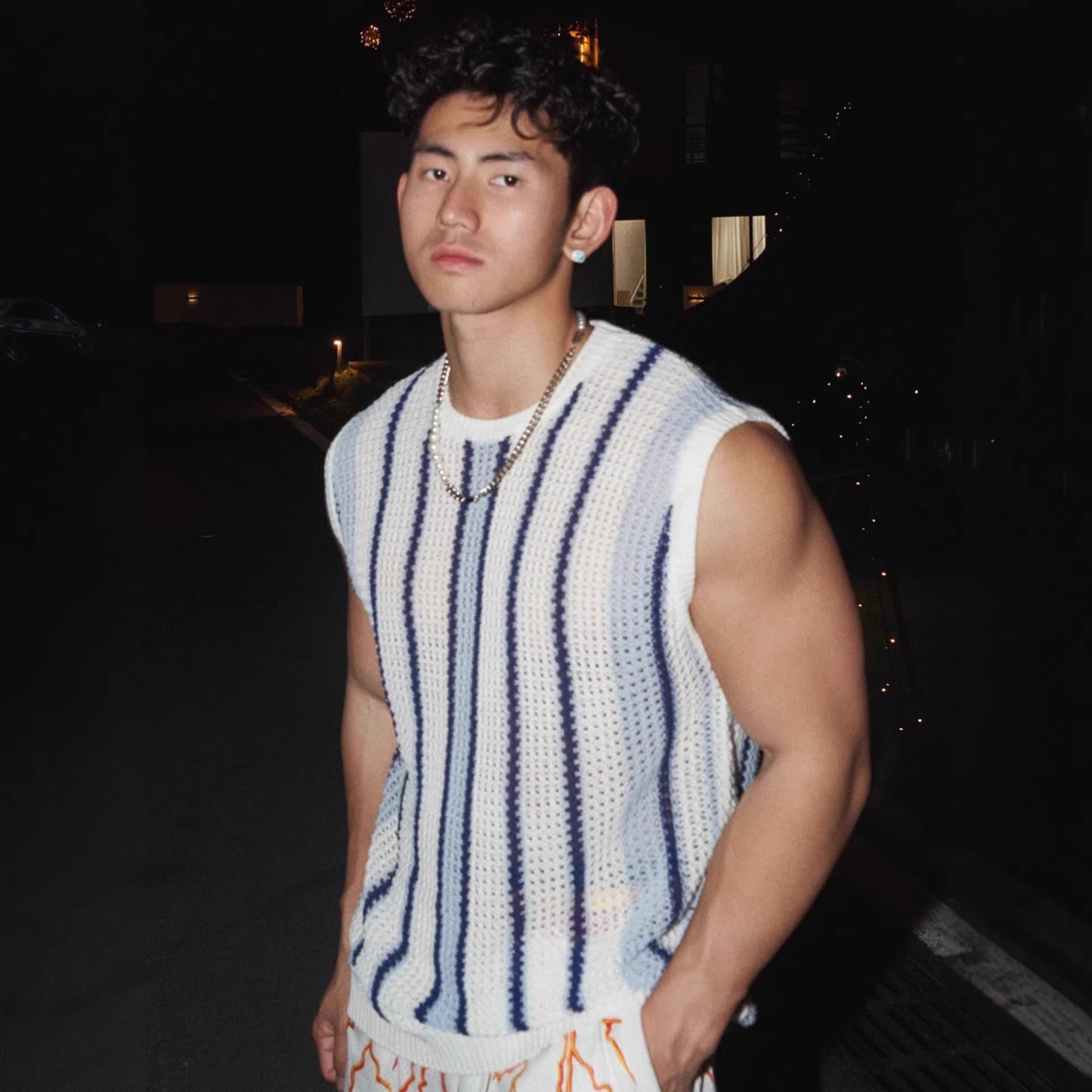 Men's summer men's tops American striped loose vest sweater summer sleeveless original simple round neck vest
