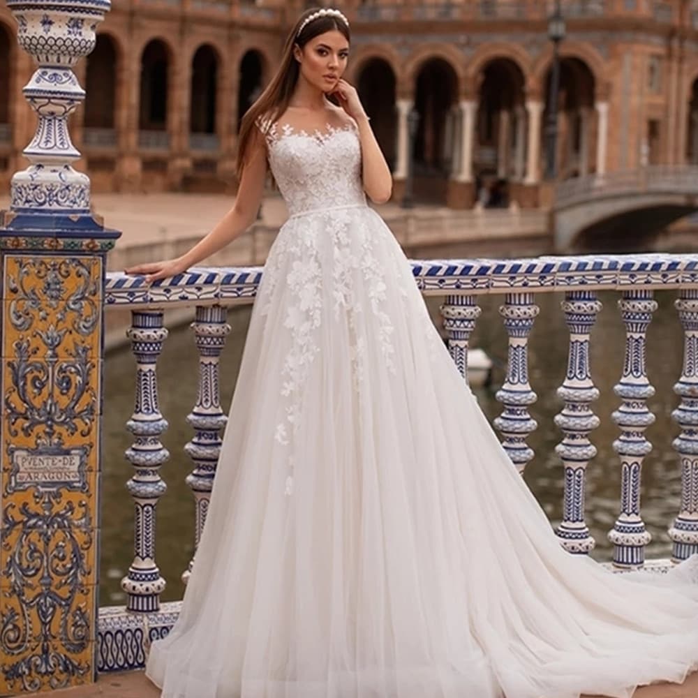 2025 New European and American Princess Bride A-Line Wedding Dress with Small Train, Sheer Back Lace Wedding Gown