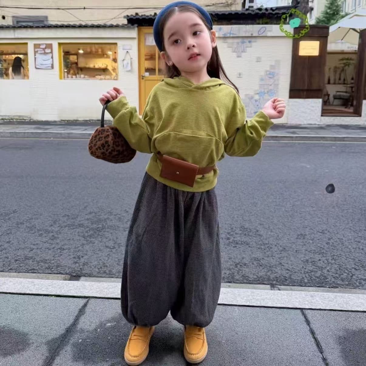 2026 Fall New Korean Style Casual Olive Green Hooded Sweatshirt with Small Plaid Lantern Pants Girls' Set