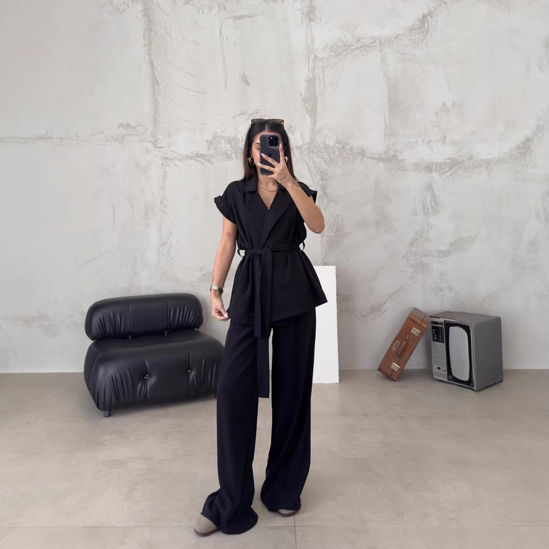 European and American Summer Minimalist Commuter Fashion Set, Elegant Goddess Style Export Women's Clothing, New Straight-Leg Casual Pants