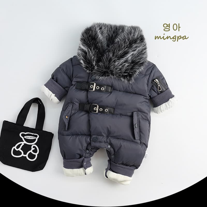 Stylish baby romper, warm and warm white duck down romper for winter, perfect for baby boys.