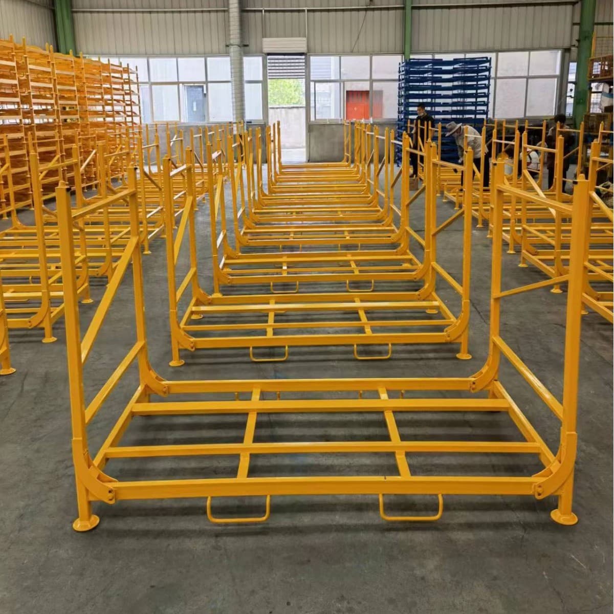 Customizable foldable bracket metal tire rack, removable stacking rack with surface powder coating or galvanized treatment, Guku rack.