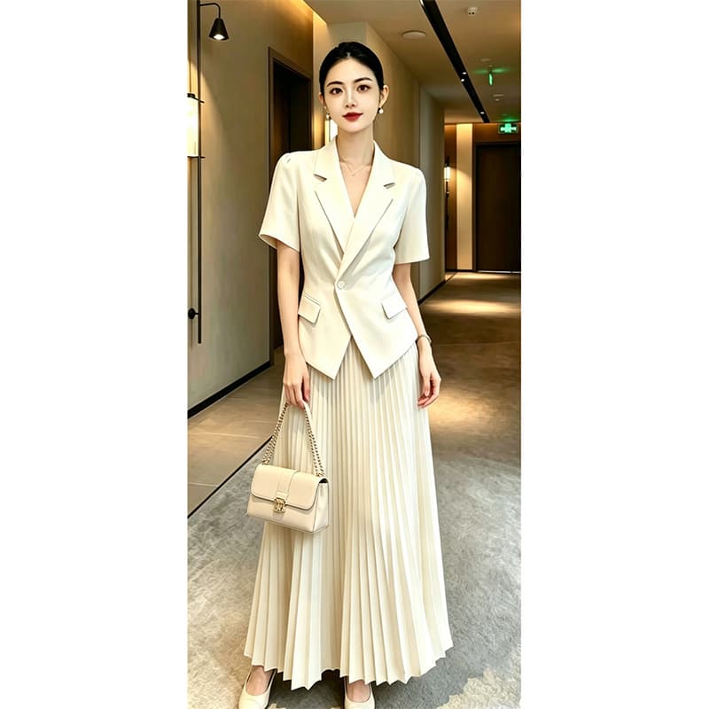 Pre-sale Summer New Plus Size Thin Short Sleeve Pleated Skirt Set for Women Korean Style 200 lbs Two-Piece 2676