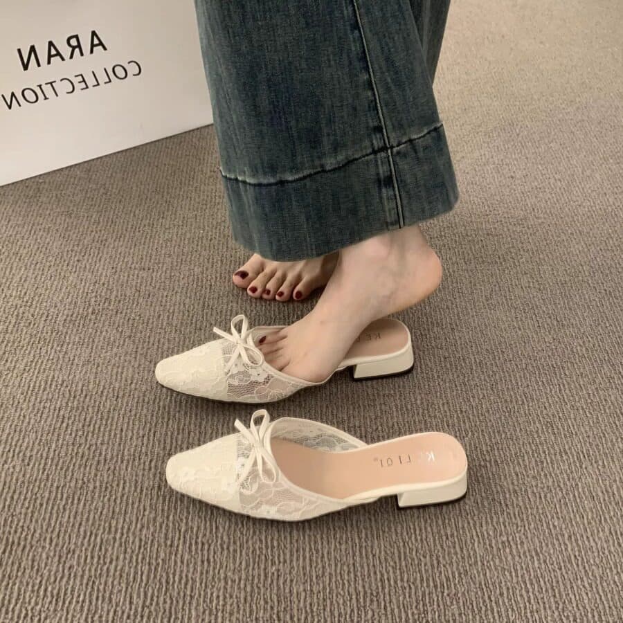 New Chinese Style Fairy Lace Closed-Toe Half Slippers for Women Summer Outdoor French Elegant Slip-On Low Heel Mules