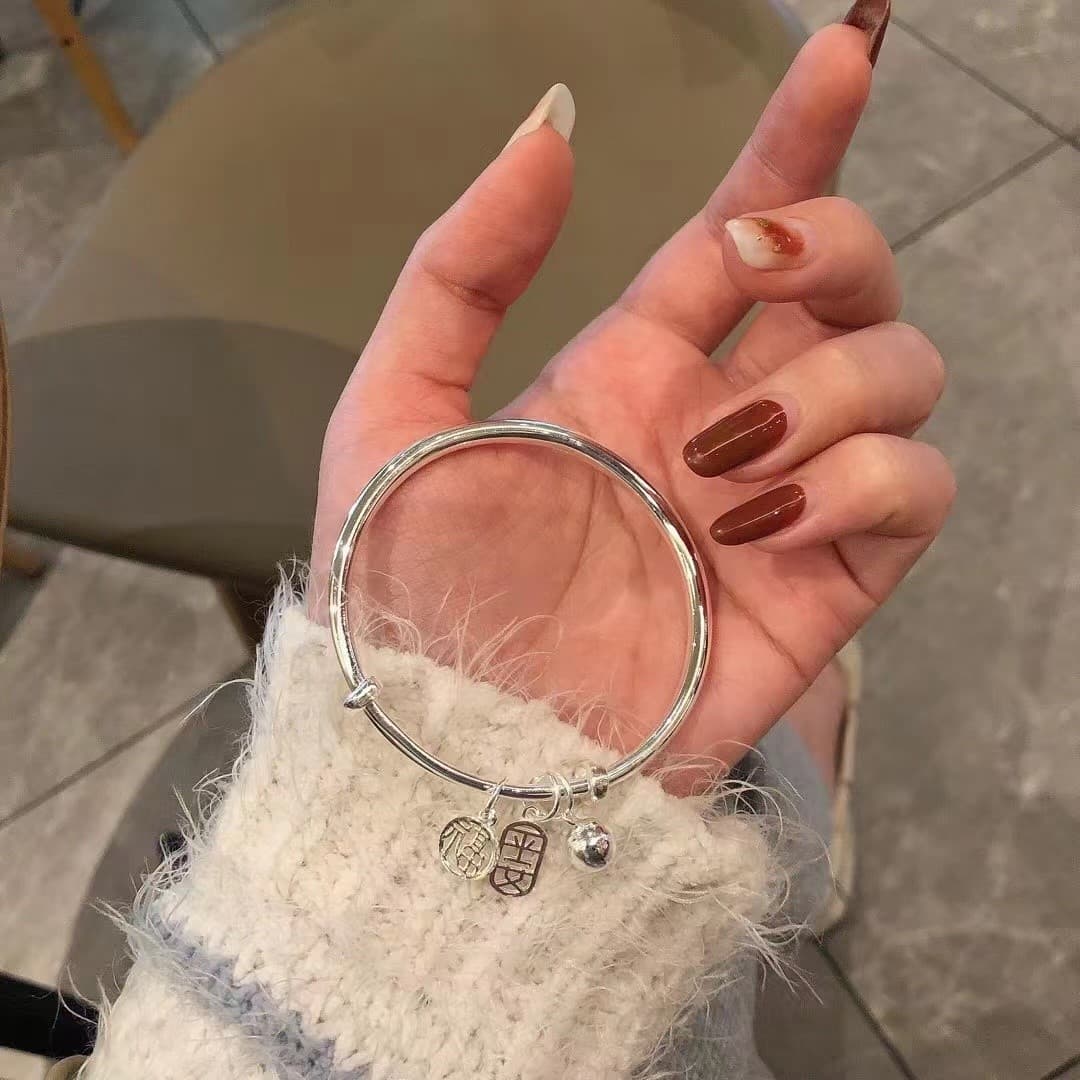 Ping An Fu brand women's 999 pure silver solid bracelet, young style, a Valentine's Day gift for your girlfriend.