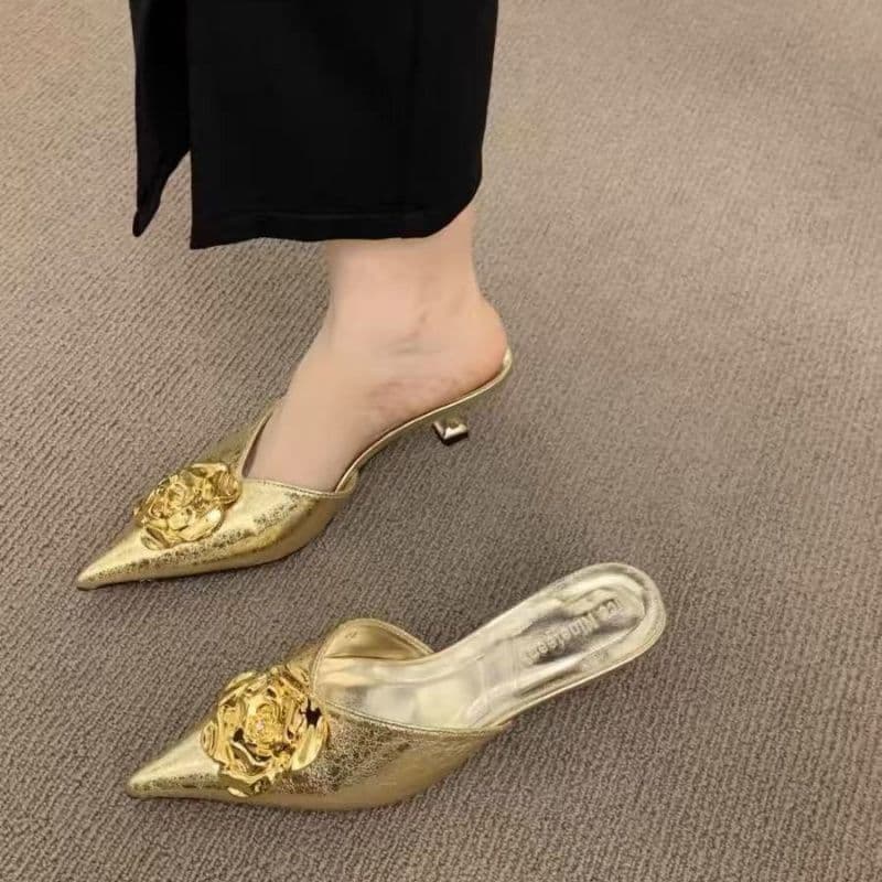 Baotou Half Slippers for Women Summer 2026 New European American Style Metal Camellia Pointed Toe Chunky Low Heel Slippers