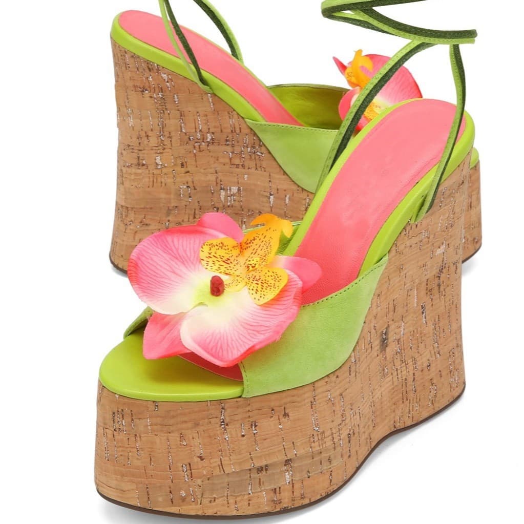 Cross-border European and American fashion sandals with wood-texture platform, flower lace-up wedge heel women's shoes, hot-selling trendy floral element